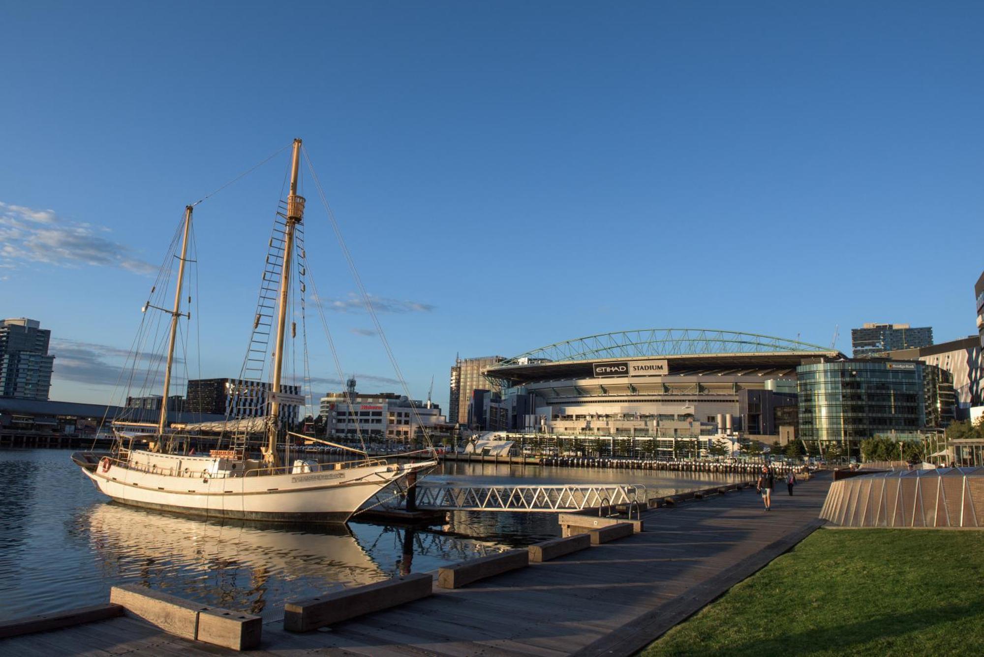 Готель Peppers Docklands Мельбурн Екстер'єр фото The Gothenburg Opera