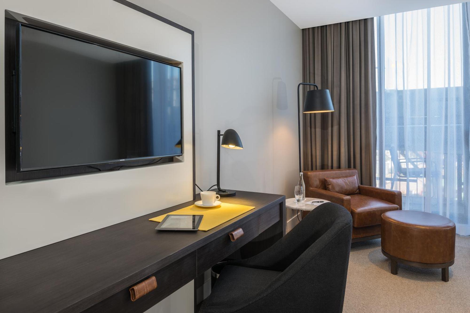 Готель Peppers Docklands Мельбурн Екстер'єр фото A room at the hotel